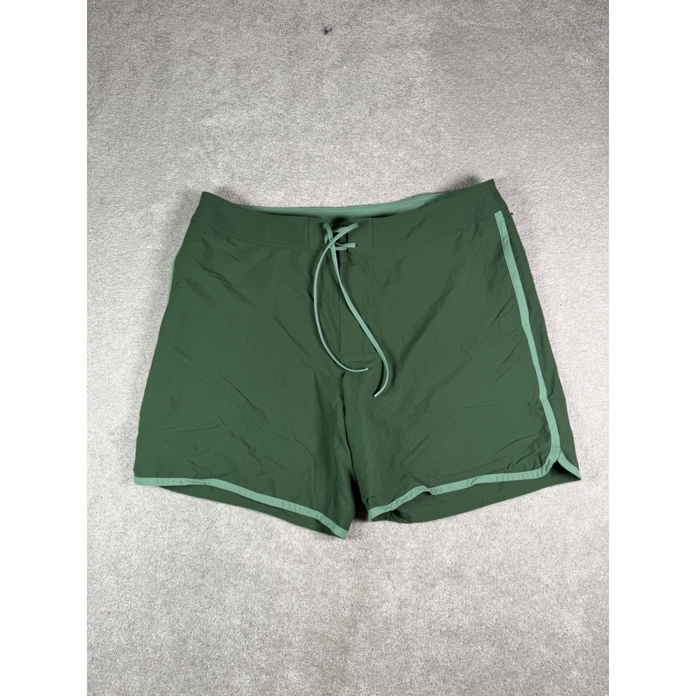 Men's Lululemon Classic-Fit Liner less Board Shorts 36 Green Light Green LM7BQBS